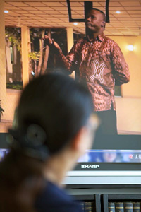 SFCの革命者:長谷部葉子准教授