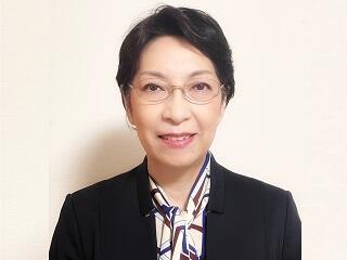 自分の道を見つけ出すこと｜看護医療学部長　野末 聖香