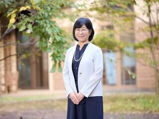 初春の散歩にて｜看護医療学部長　永田 智子