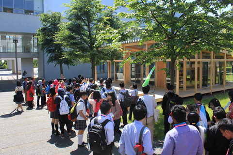 SBCセンター見学さくら0513.JPG