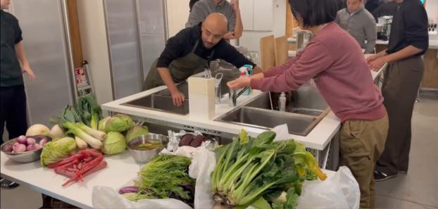 授業へのお米や野菜の提供